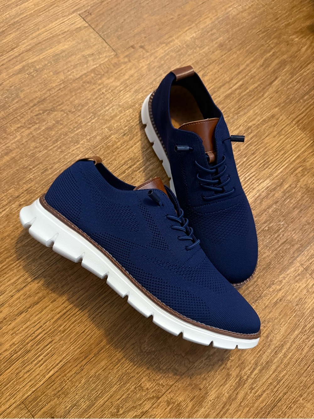 Brand New Men's Casual -Knit Sneaker-Shoes in navy